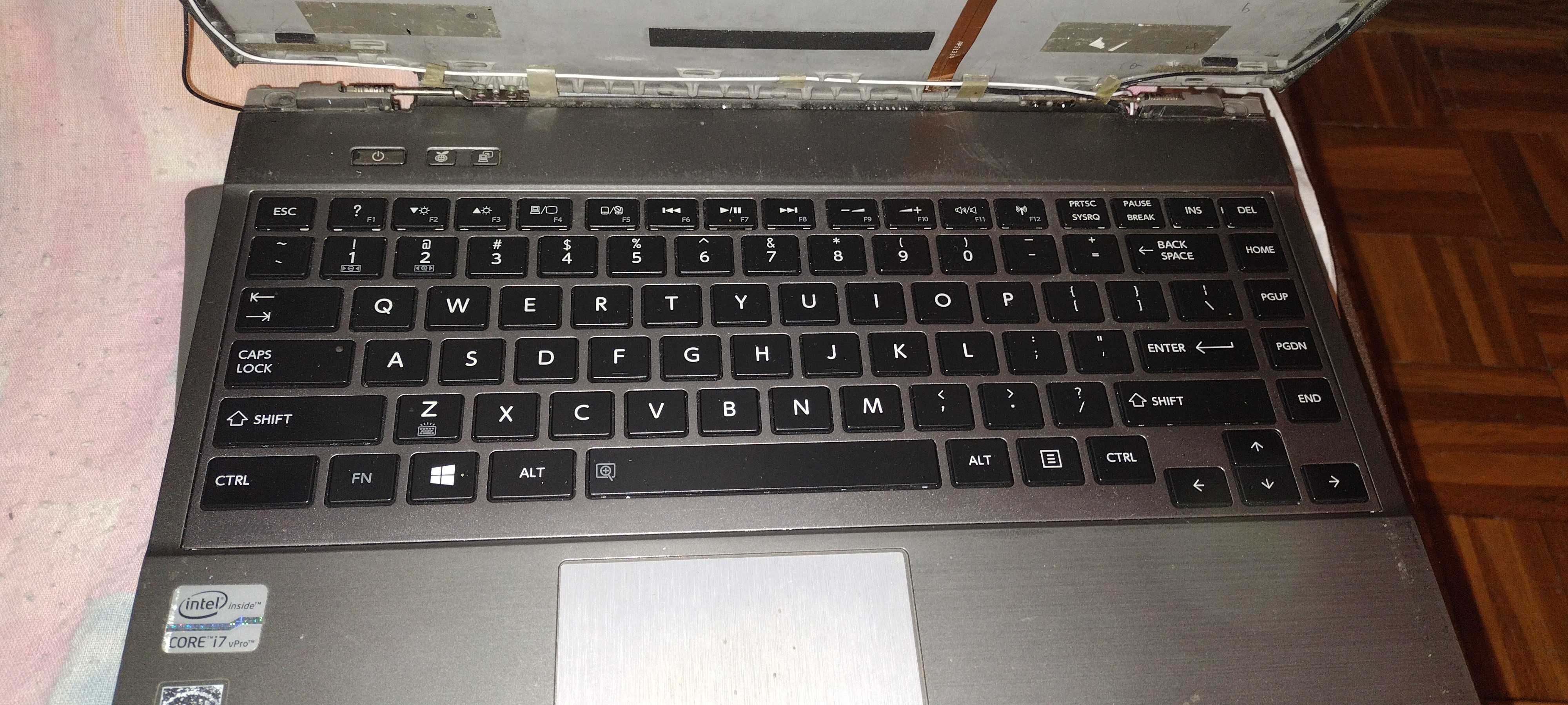 Mix części do laptopów matryce baterie płyty główne obudowy