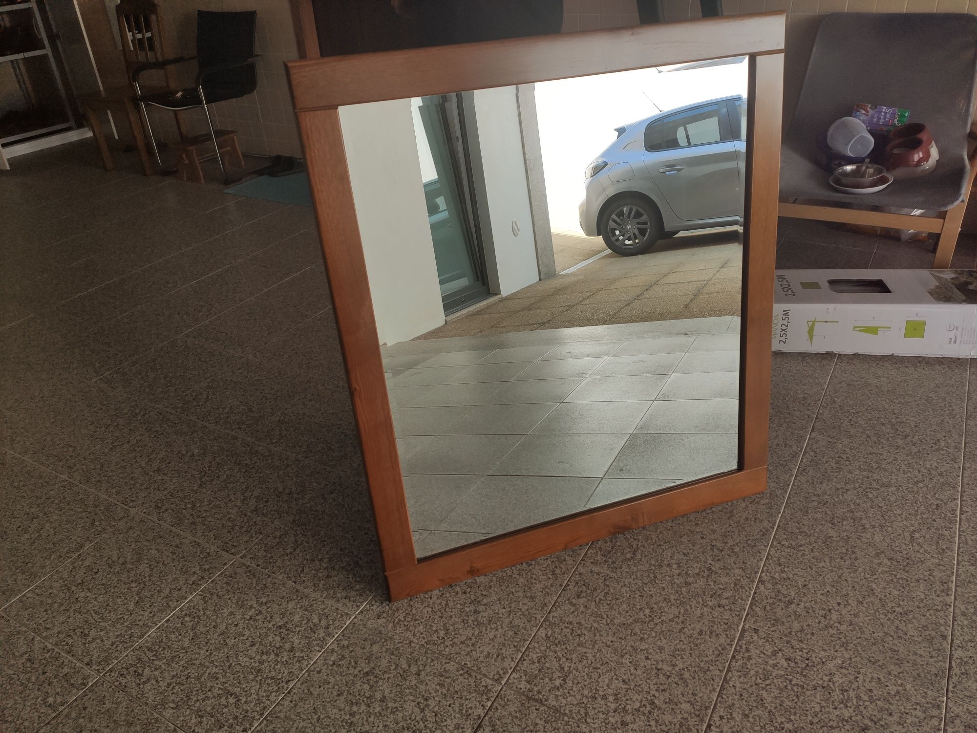 Espelho rectangular moldura madeira
