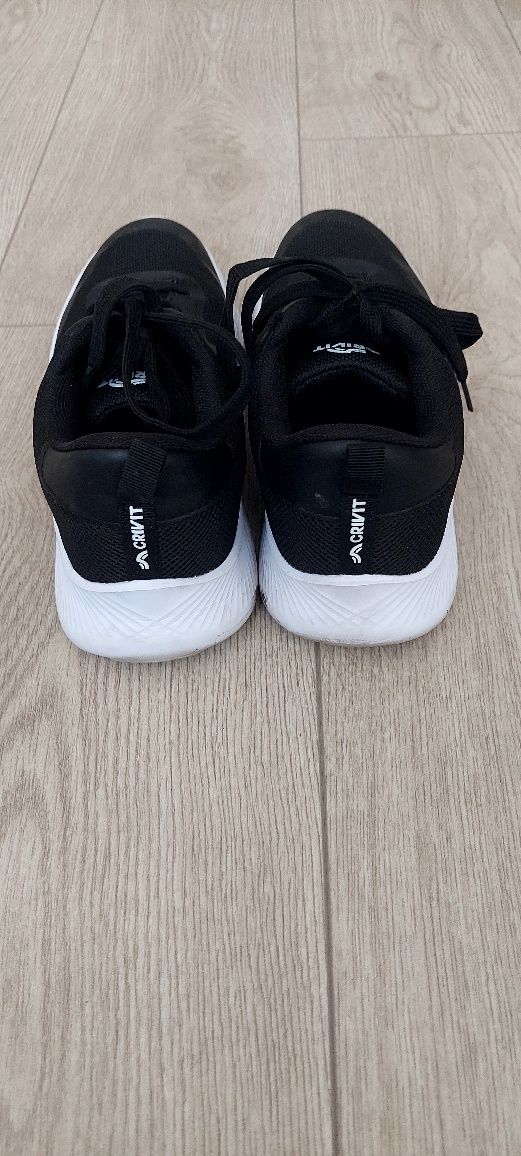 Adidasy Lidl/ rozmiar 39/20zl