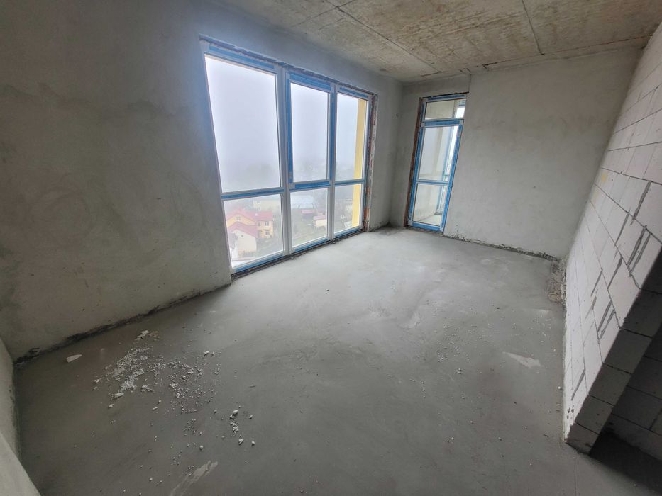 Продаж 2к Очеретяна  5/7ц новобуд зданий 61м 75тис