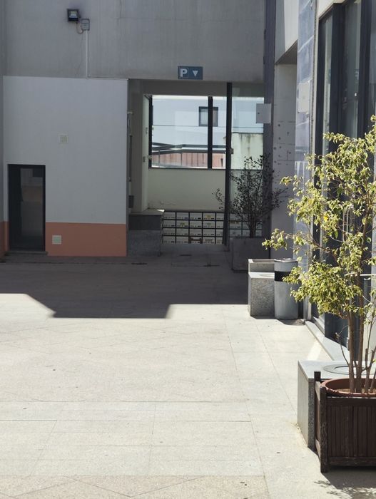 Garagem fechada em condomínio