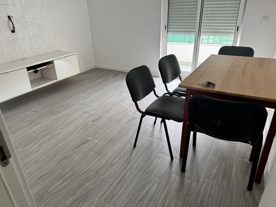 Quarto para casal na amora