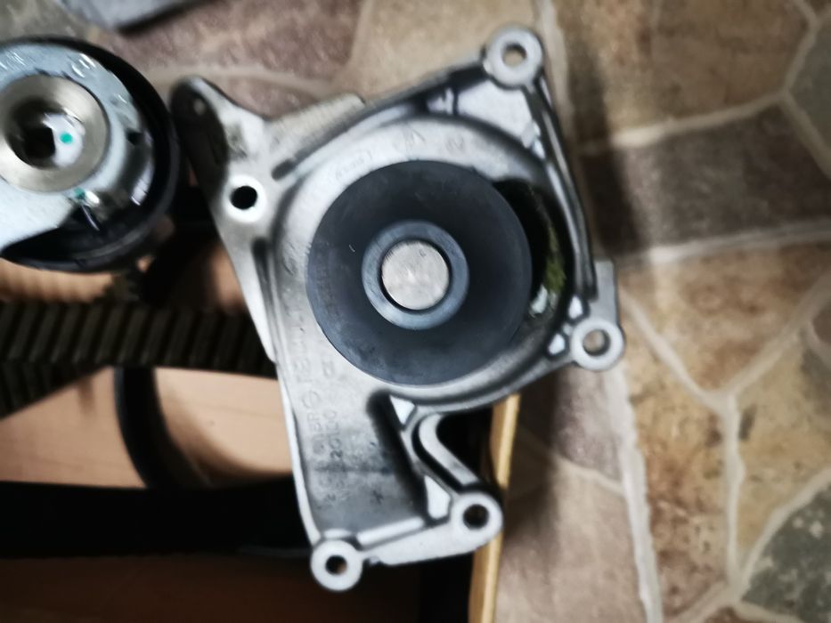 Kit distribuição bomba água motor 1.5 dci renault