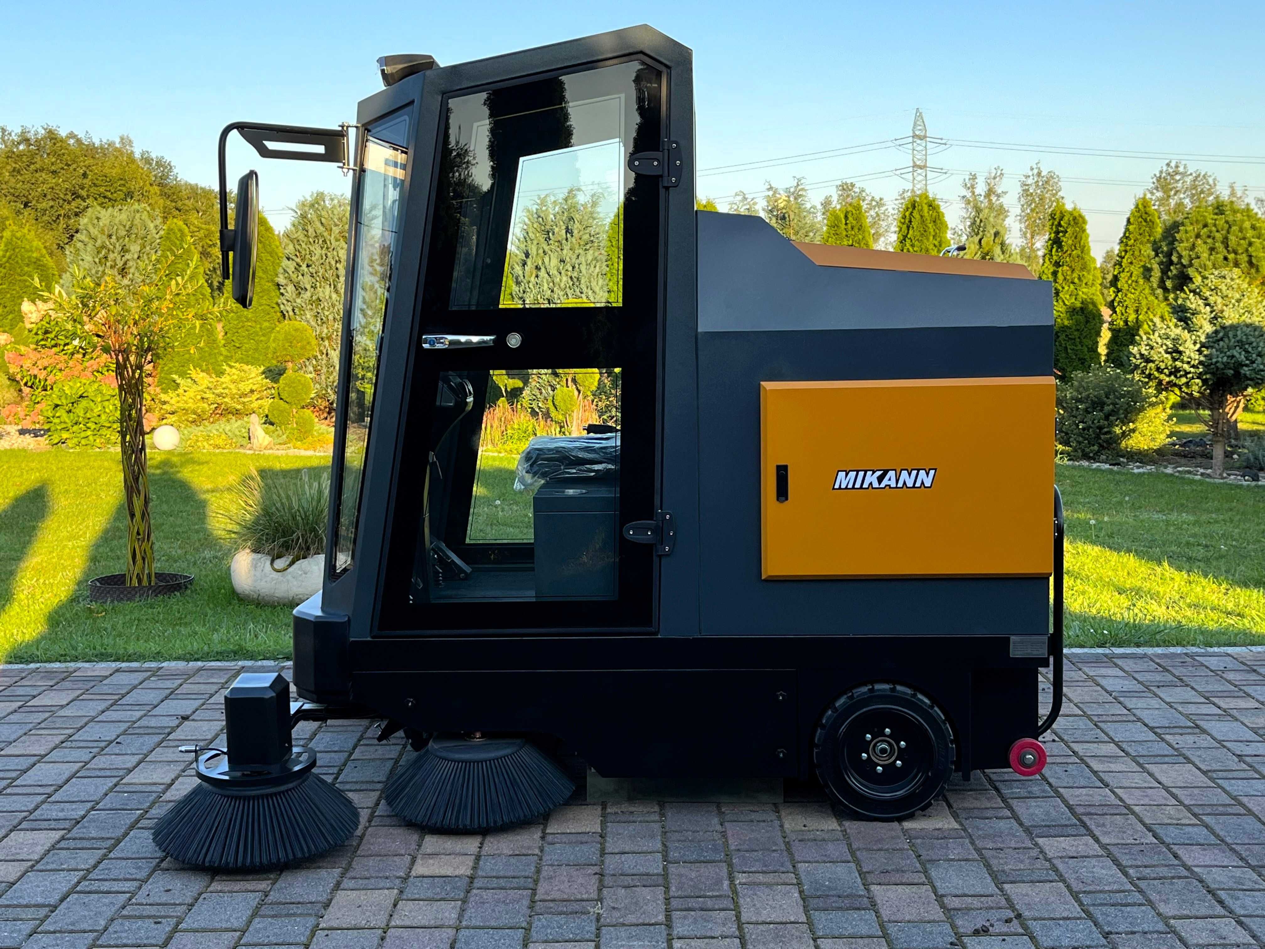 Zamiatarka Samojezdna, Mikann ME190,Karcher, Hako Japan Trak