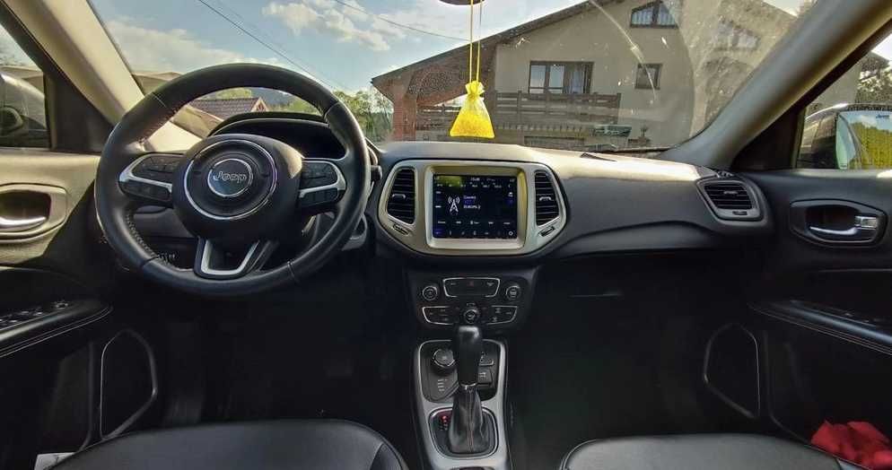 Jeep Compass Latitude + 4x4