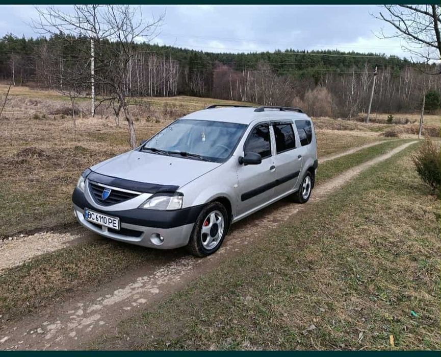 Дачія логан, 1,6 газ бензин, 8 клапанів.