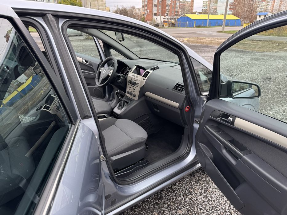 Продам Opel Zafira В 7 місць
