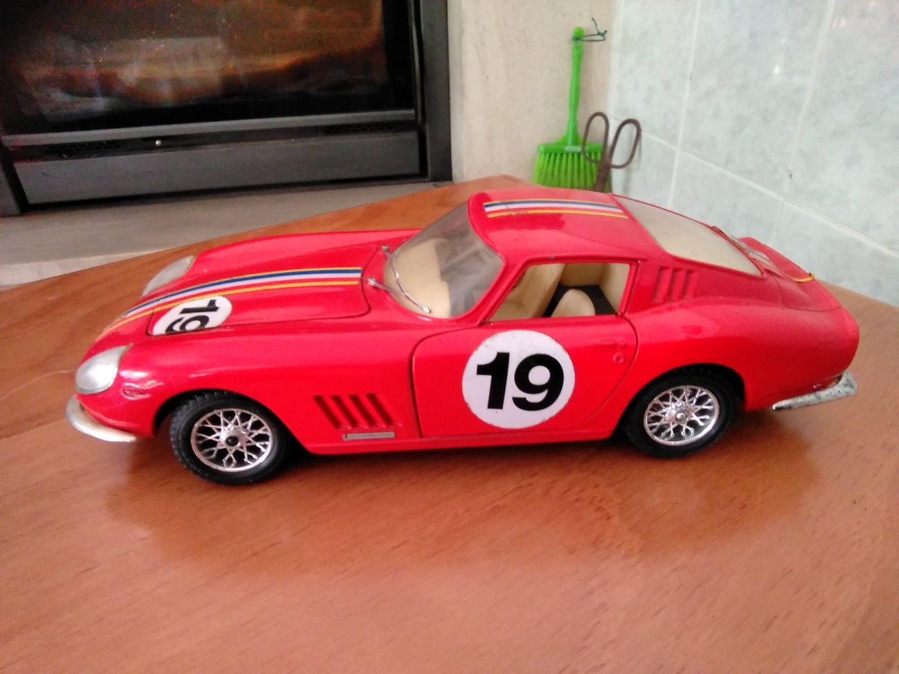 Burago - Ferrari 275 gtb4 - 1/24