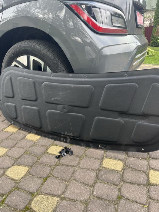 Шумоізоляція до капота