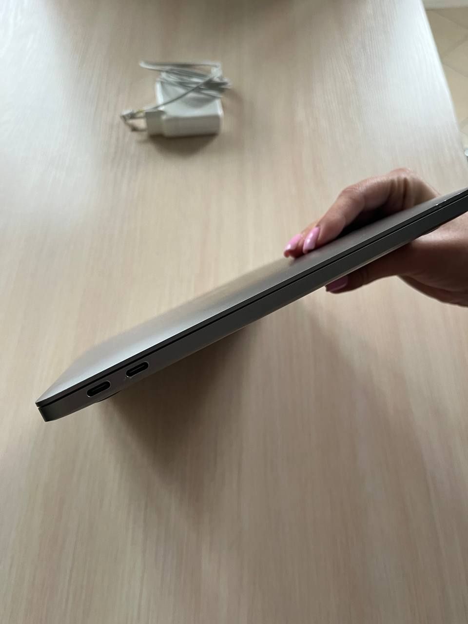 MacBook Pro 13  2017 | i5 2-ядра 2.3 GHz | 8gb Ram | SSD250Gb A1708