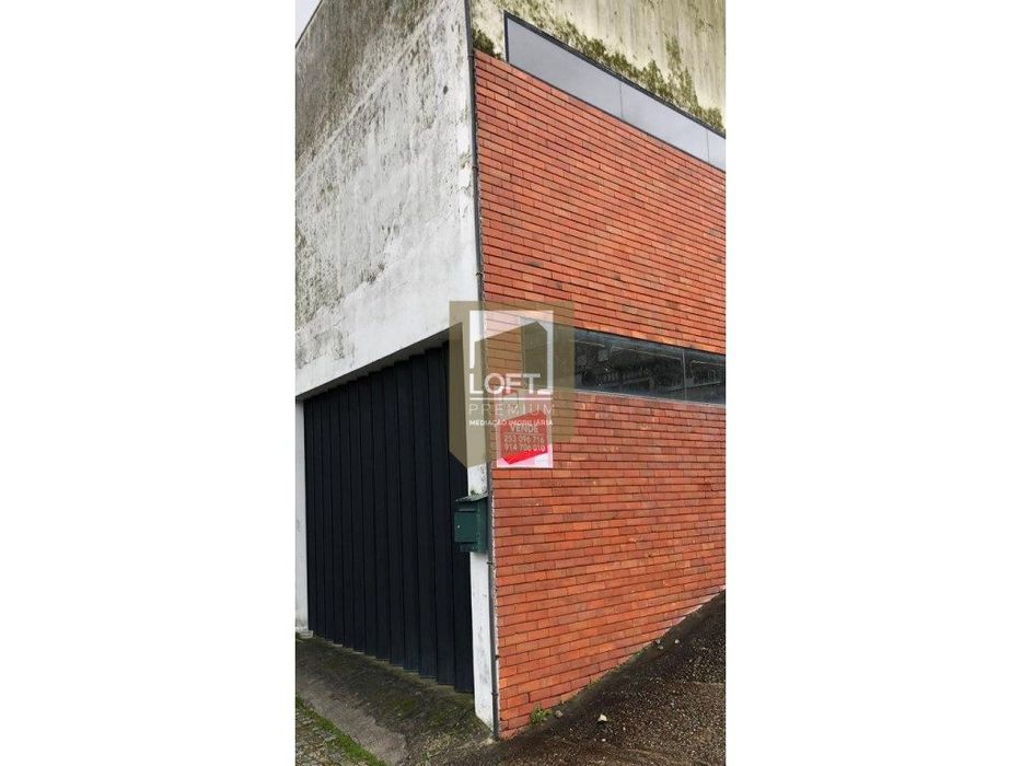 Armazém no Centro de Guimarães