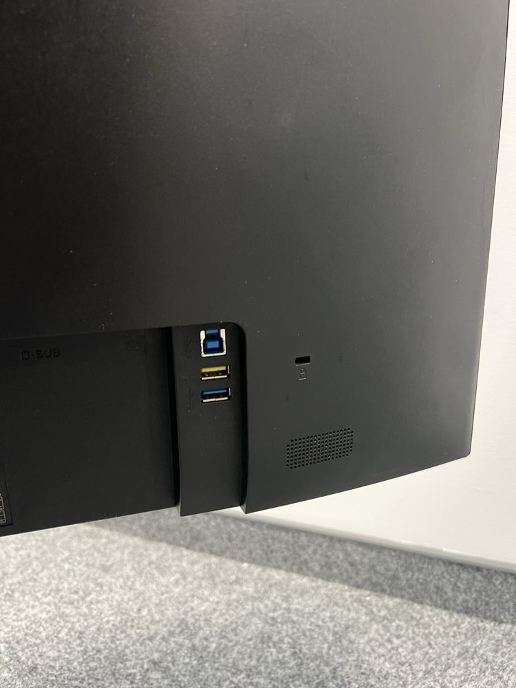 monitor AOC U2790PQU w idealnym stanie