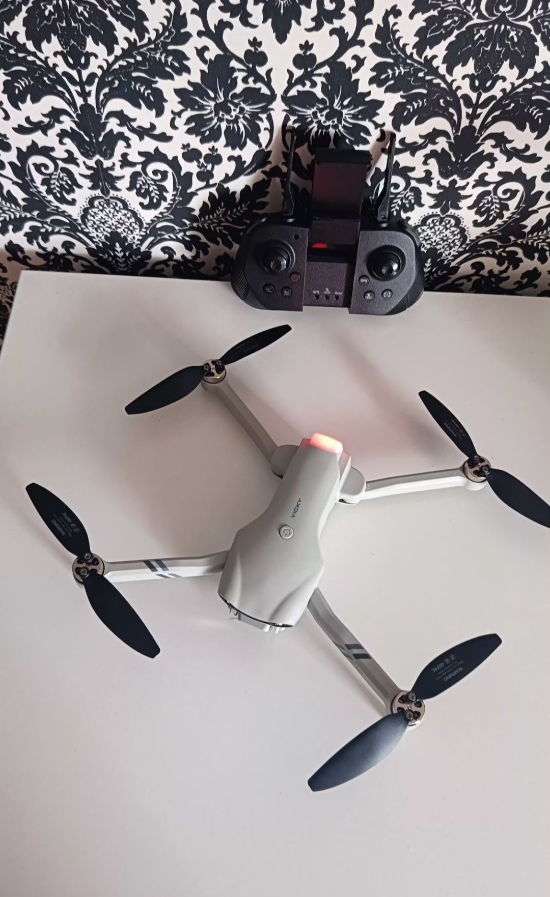 Dron z kamerą 4DRC F10 GPS Profesionalny Prezent