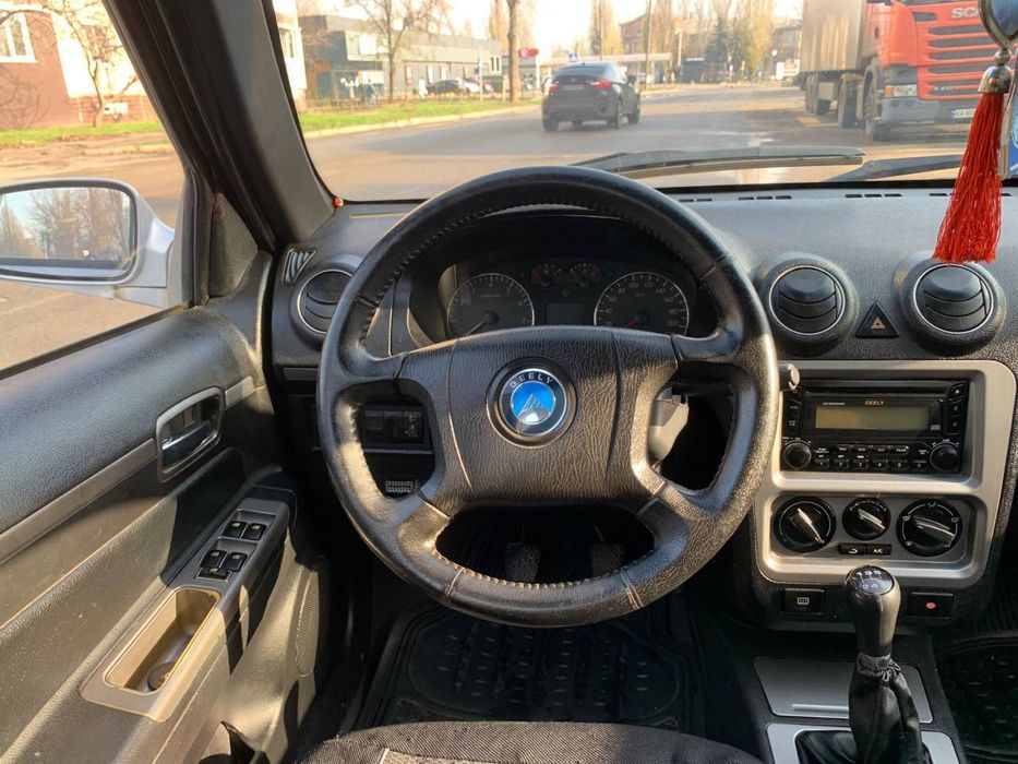 Продам  джили ск