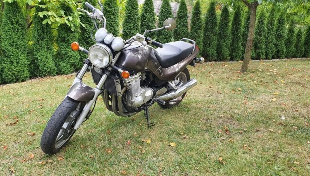 Suzuki GSX 1000 Suzuki GSX1100G ŁADNE
