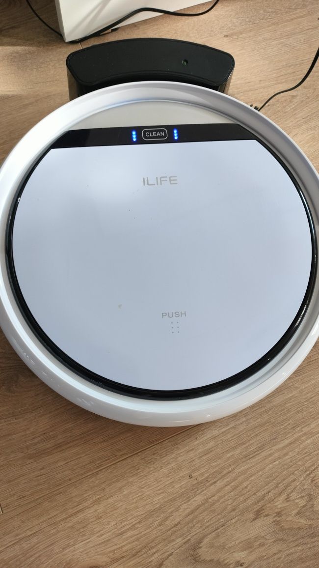 Robot sprzątający ilife V3s Pro jak nowy