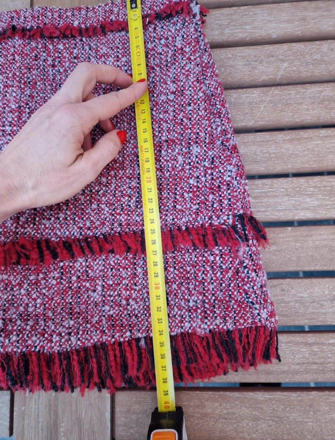 Saia tweed tam.S. Mango