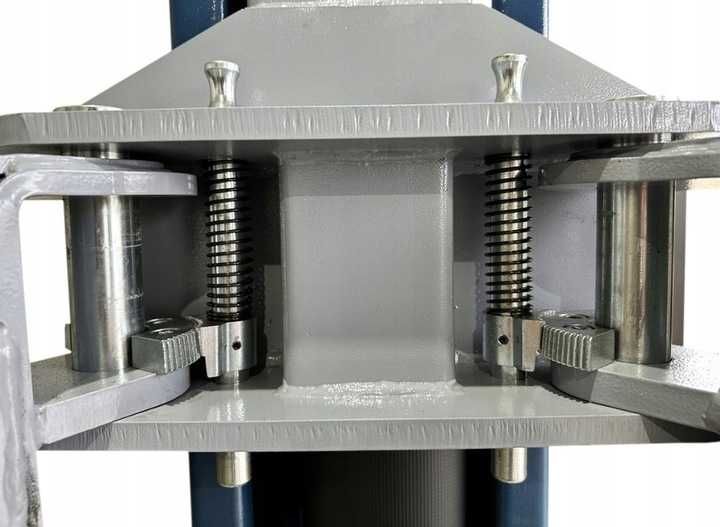 Podnośnik dwukolumnowy 4200KG 400V automatyczny ST4200E MellPro