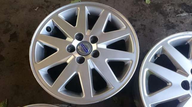 Alufelgi 16 Volvo S80 V60 V40 V50 S60 V70 XC70 C30 Ford 5x108