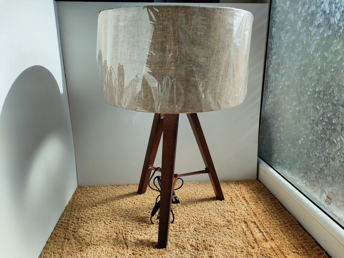 Lampa stołowa Eglo trójnóg drewno / bawełna