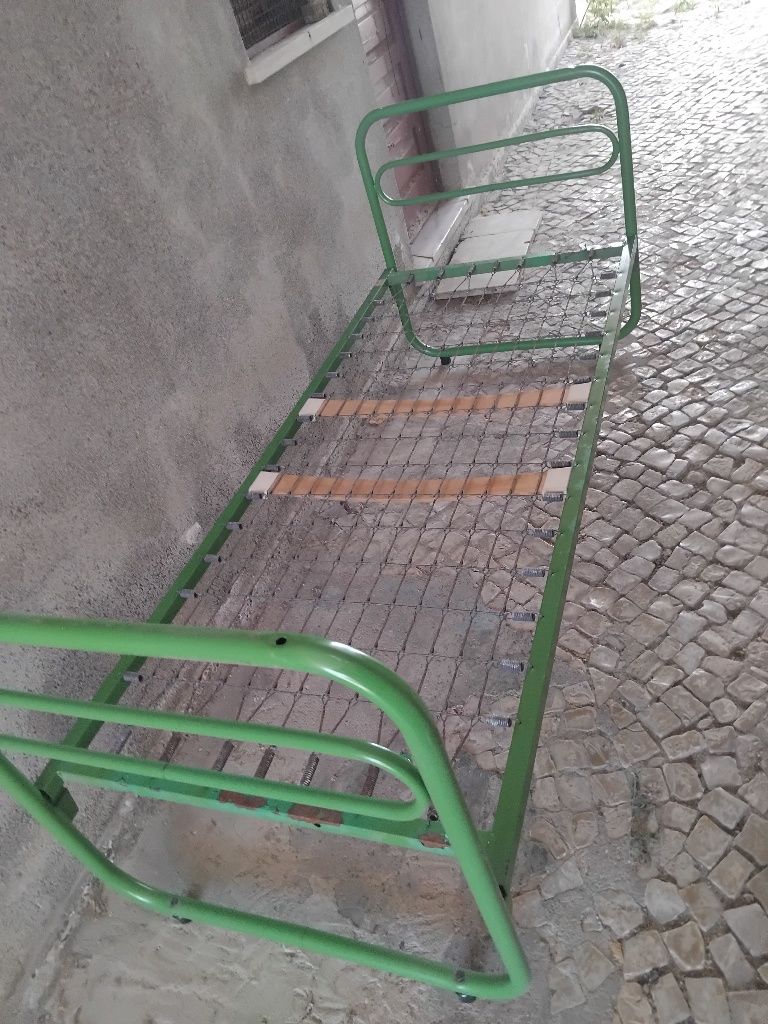 Cama de corpo com colchão