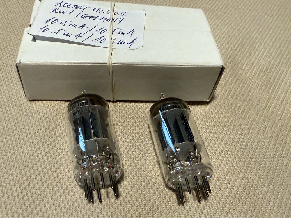 ECE82 12AU7 Marconi made in italy 1960 r.