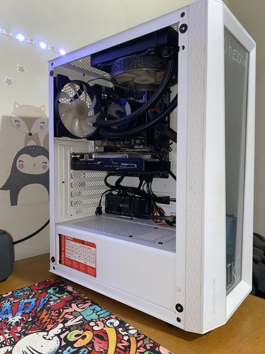 Vendo pc gaming com periféricos