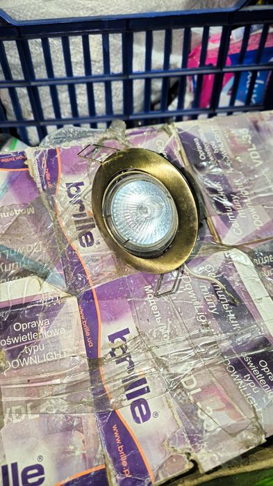 Продам світильники врізні brille