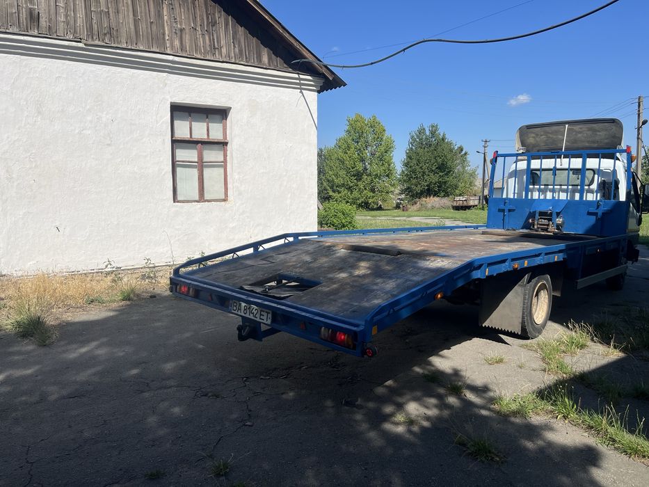 Продавм евакуатор мітсубісі кантер