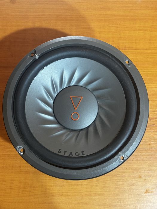 JBL саб 300 ват в гарному стані!