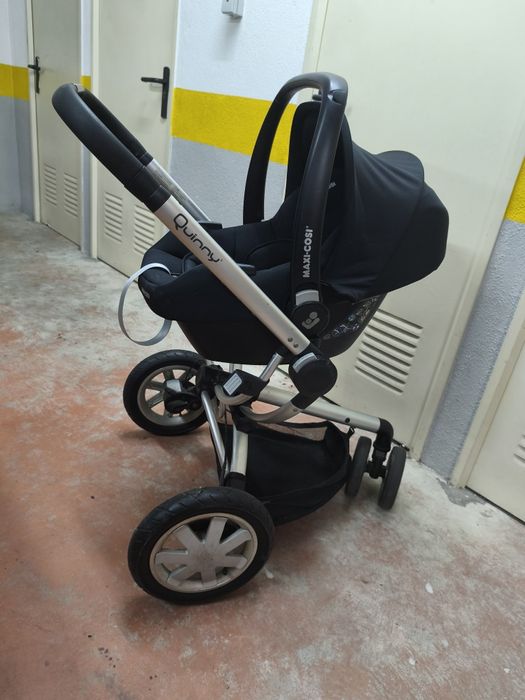 Carrinho Quinny + ovo Maxicosi + Base Isofix