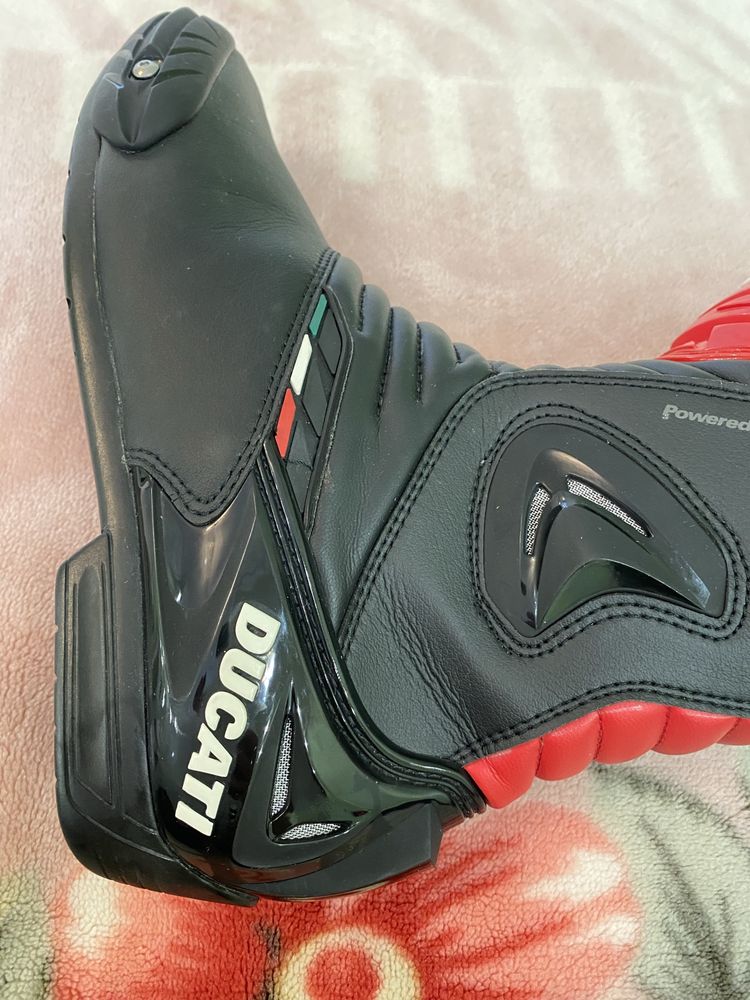 Жіночі спортивні мотоботи TCX DUcati  (Alpinestars Sidi Bmw)