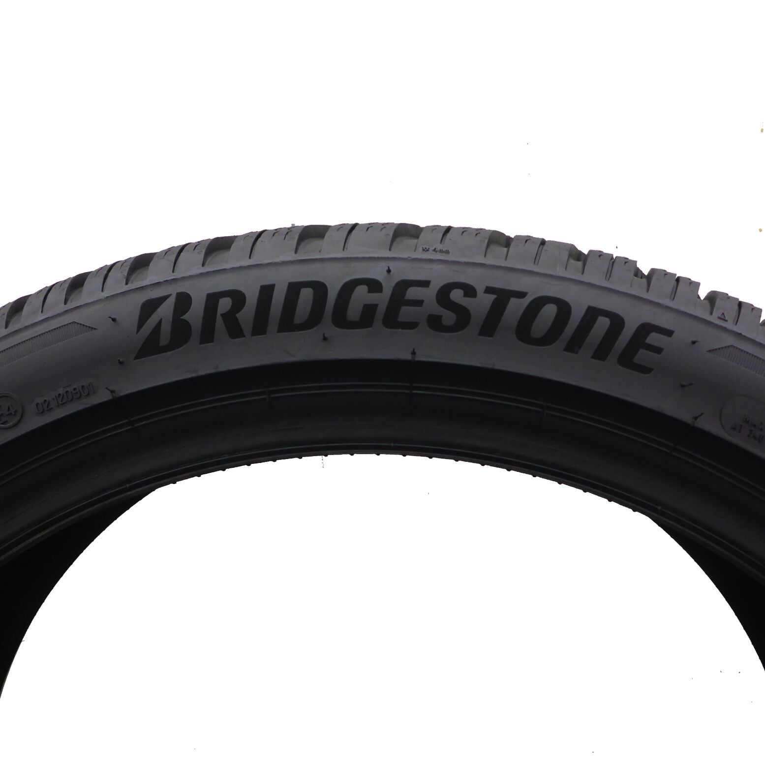Opony 235/40/19 Bridgestone 235/40R19 96V XL Lm005 Zimowe 2024 7-7,2mm