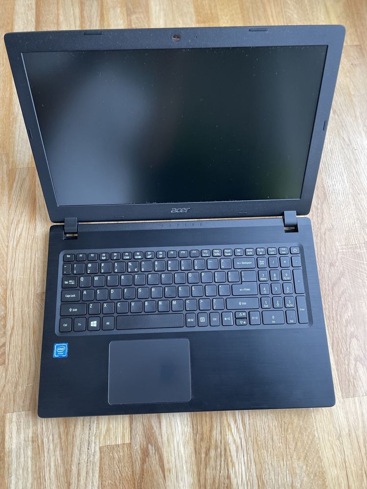 Laptop Acer N17Q2