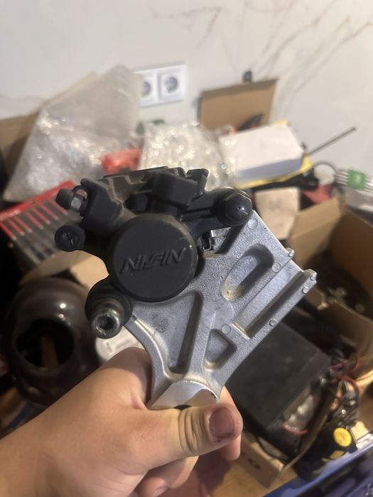 Робочий цилінр Brembo і супорт