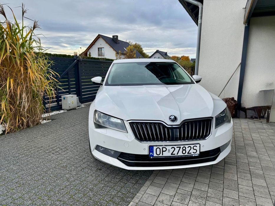 Skoda Superb Skoda Superb 2017r. automat 4x4 190 KM