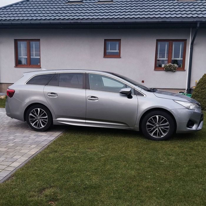Toyota Avensis Bardzo bogate wyposażenie +panorama