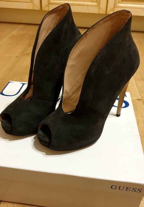 Продам туфли Guess 36 размер