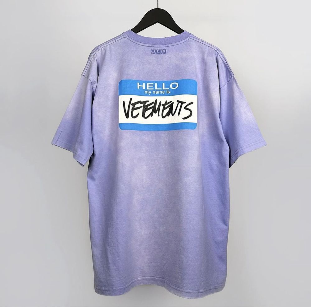 Футболка Vetements Hello my name Vetments