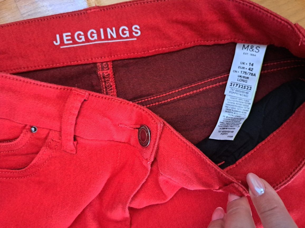 Marks&Spencer czerwone spodnie dżinsowe skinny jeggings wysoki stan 42