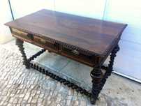 Mesa buffet + antigo 134comp X 73prof X 80alt