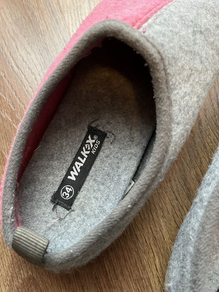 Kapcie filcowe dziewczęce rozm. 34