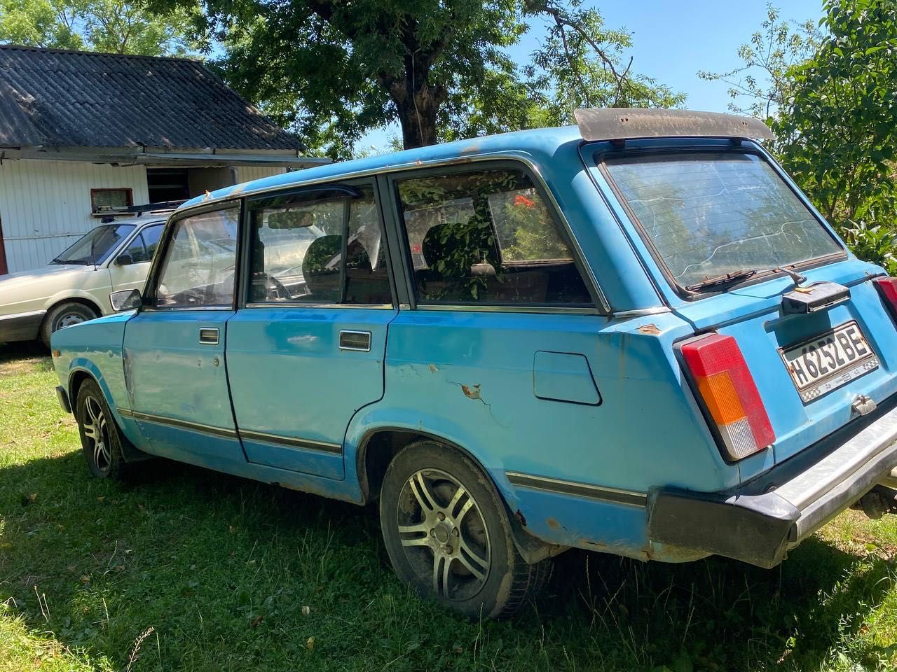 Продам автомобіль ваз 2104