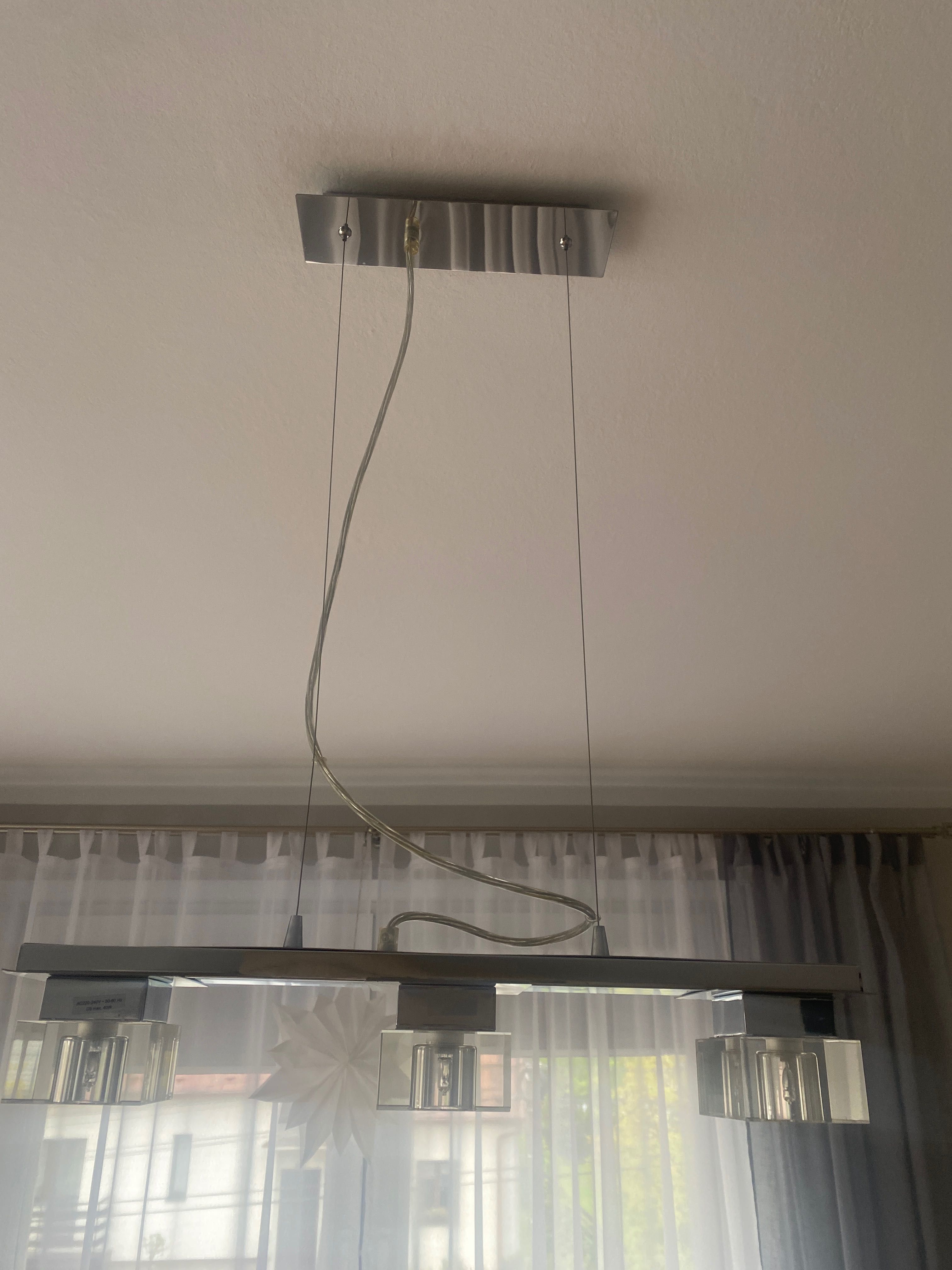 Lampa wisząca do salonu lampka srebrna srebro