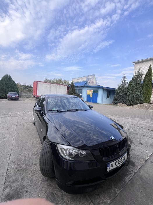 BMW E90  320D Performance