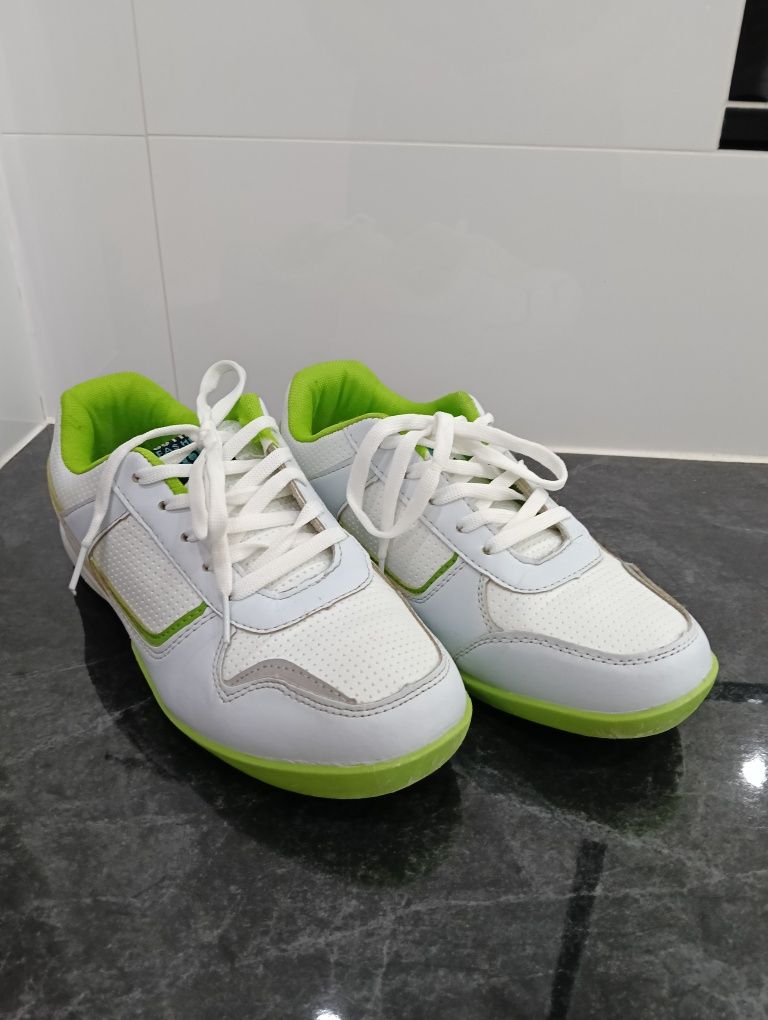 Buty sportowe rozm. 39