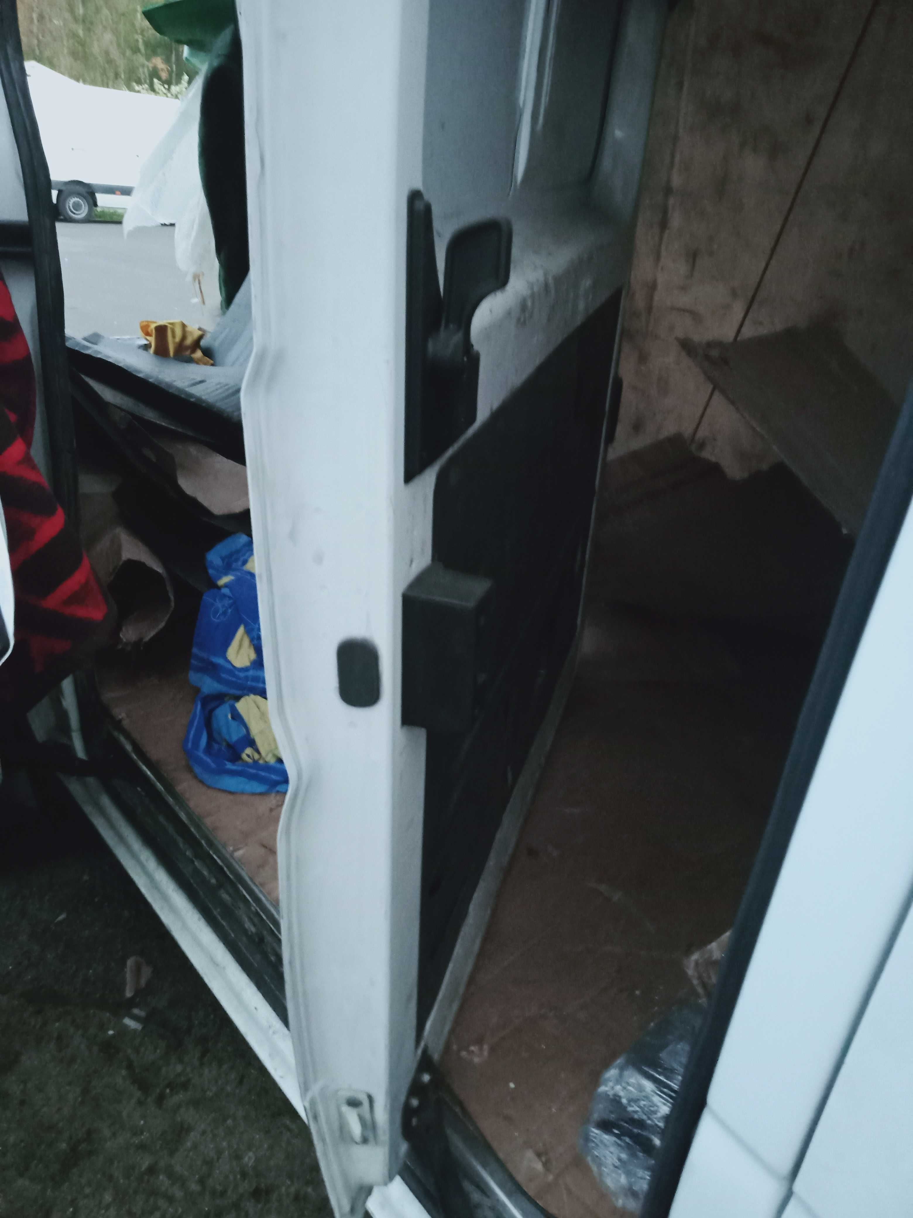 Drzwi boczne przesuwne rozsuwane fiat Ducato 2015