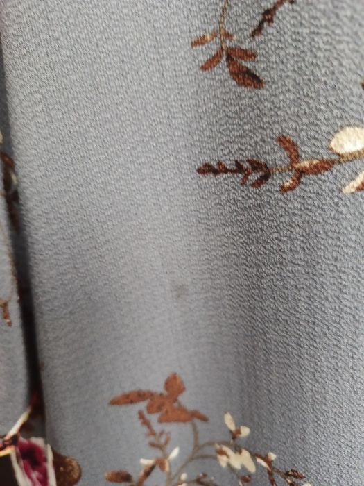 Piękna szara luźna sukienka w kwiaty rozmiar XL