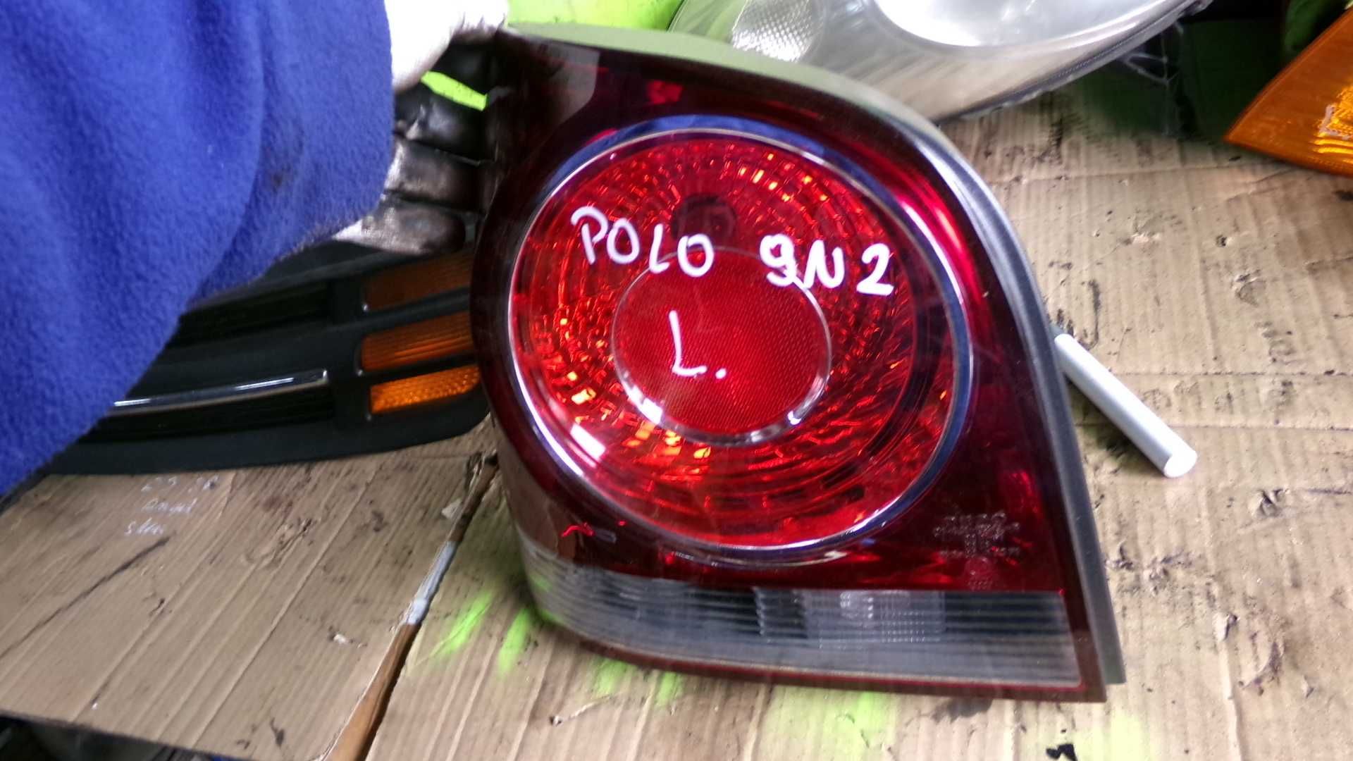 Kwi5 Lampa lewa tylna volkswagen polo 9n2 wysyłka części