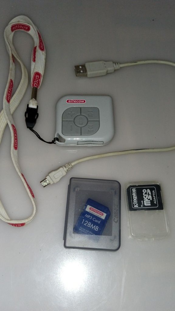 MP3 Sitecom + 2 Cartões de Memória